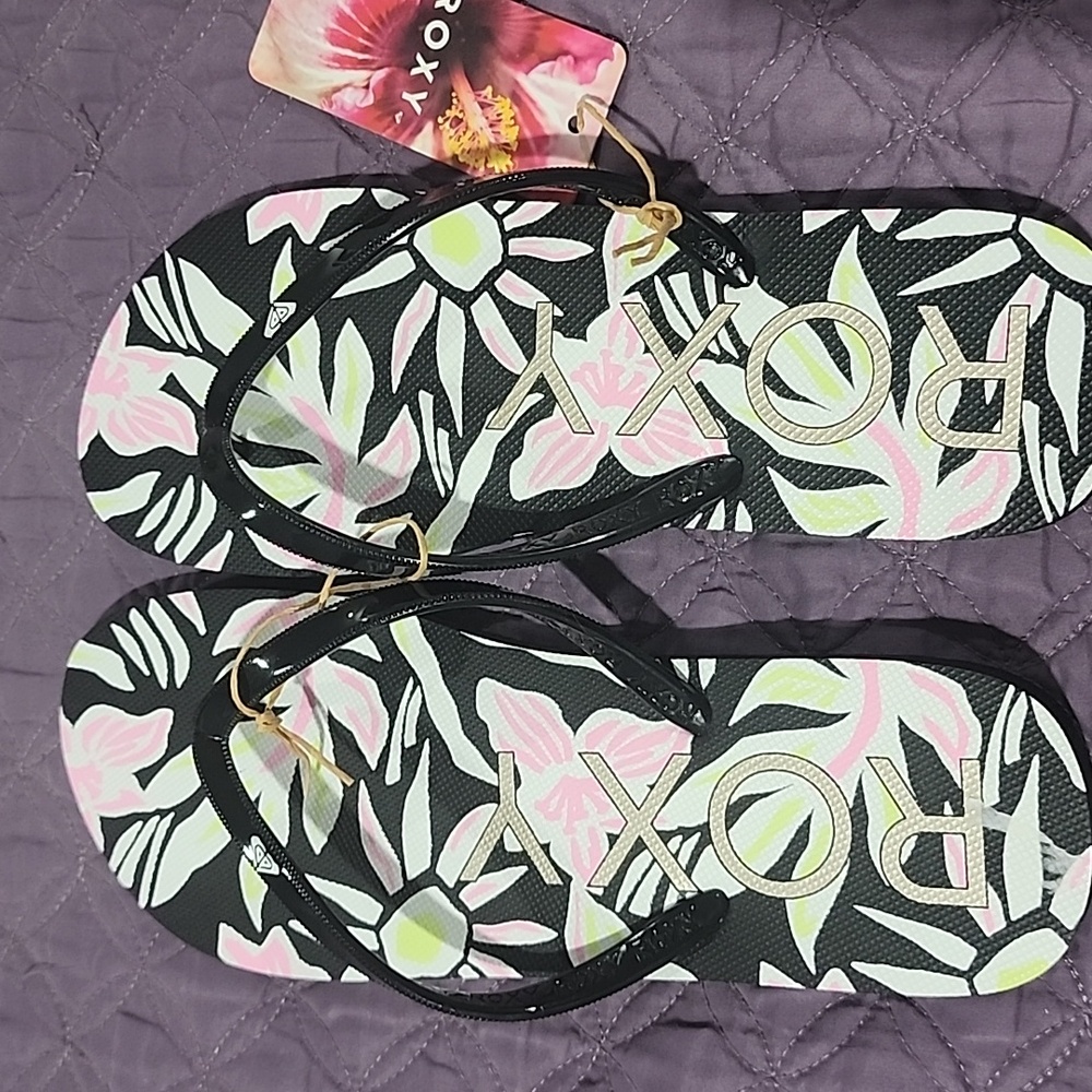 Roxy Womens Flip Flops size 8